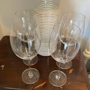 Lenox Wine Glasses large size 16oz. Set of 4.